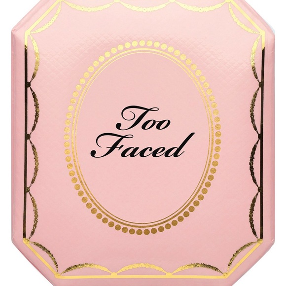 Too Faced Diamond Light Highlighter - Picture 8 of 11